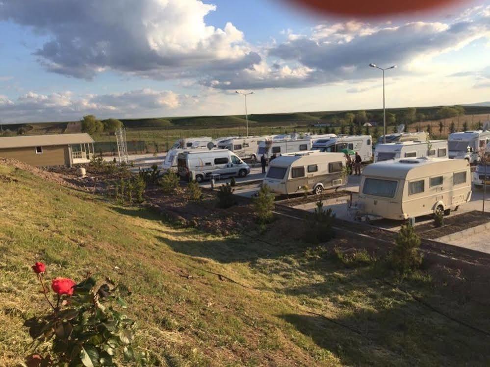 Ulasan Hotel Caravan Camping Ankara Eksteriør bilde